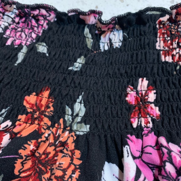 Floral off the shoulder shirt size small - Picture 2 of 7